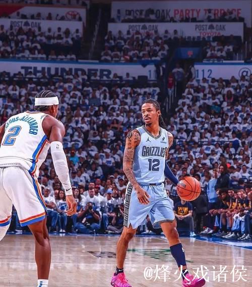 灰熊再遇打击:主帅称莫兰特脚踝扭伤,需进一步评估 灰熊再遇打击:主帅称莫兰特脚踝扭伤,需进一步评估